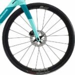 front hub på Bianchi Infinito Rival eTap AXS