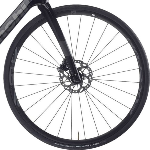 front hub på Bianchi Infinito XE 105
