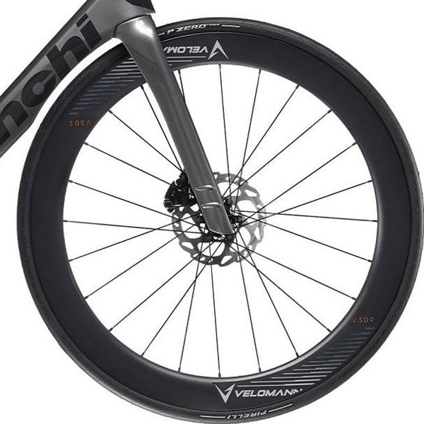 front hub på Bianchi Oltre Comp 105 Di2 24sp