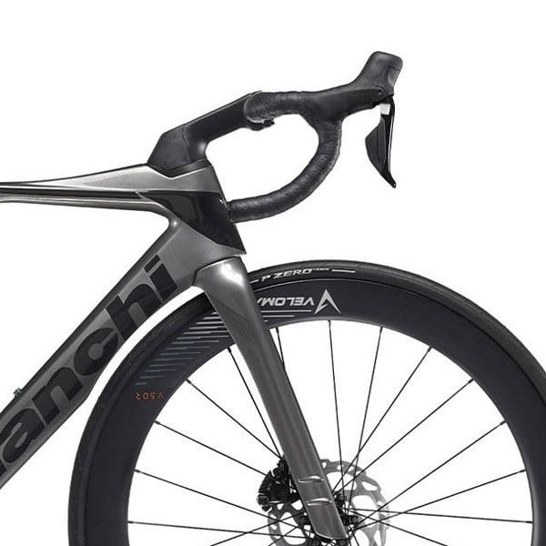 Styr på Bianchi Oltre Comp 105 Di2 24sp