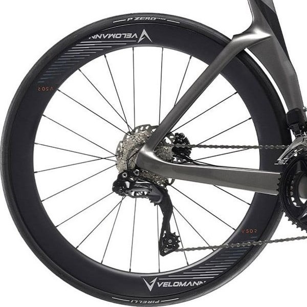 Bagnav på Bianchi Oltre Comp 105 Di2 24sp