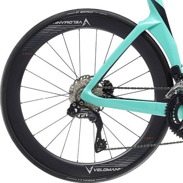 Bagnav på Bianchi Oltre Comp 105 Di2 24sp