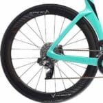 Bagnav på Bianchi Oltre Comp Rival eTap AXS