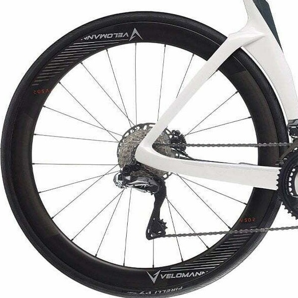 Bagnav på Bianchi Oltre Comp Ultegra Di2