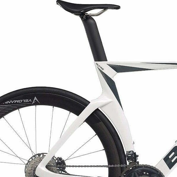 Sadel på Bianchi Oltre Comp Ultegra Di2
