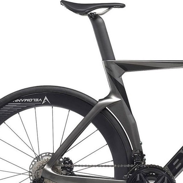Sadel på Bianchi Oltre Comp Ultegra Di2 24sp