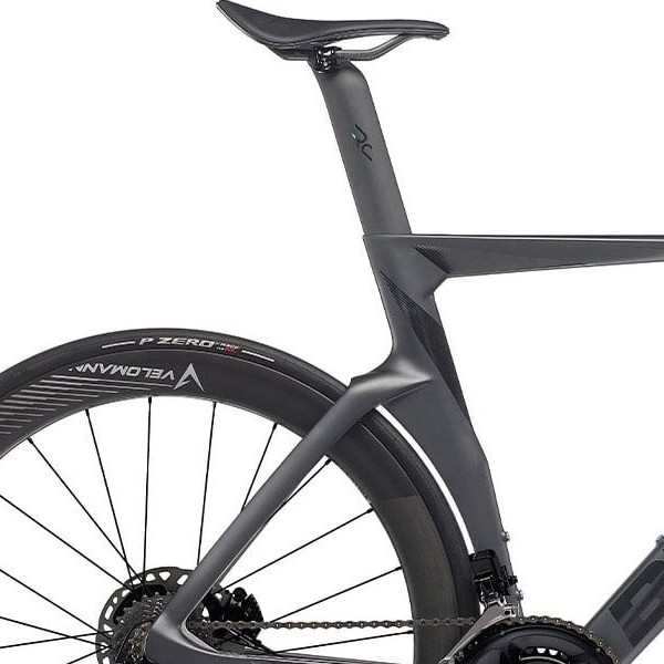 Sadel på Bianchi Oltre Pro Durace Di2 24sp