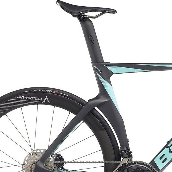 Sadel på Bianchi Oltre Pro Durace Di2 24sp