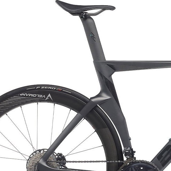 Sadel på Bianchi Oltre Pro Ultegra Di2 24sp