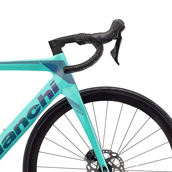 Styr på Bianchi Oltre Race 105 Di2 24sp