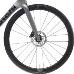 front hub på Bianchi Specialissima COMP Ultegra Di2 24sp
