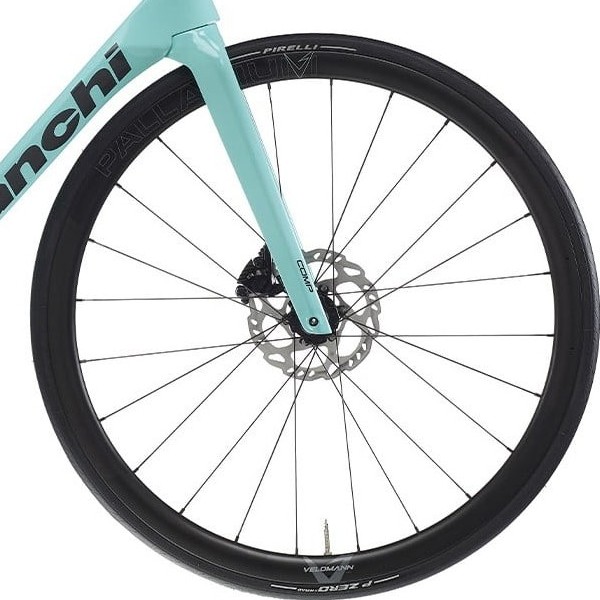 front hub på Bianchi Specialissima COMP Ultegra Di2 24sp