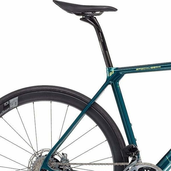 Sadel på Bianchi Specialissima RED eTap AXS Di2
