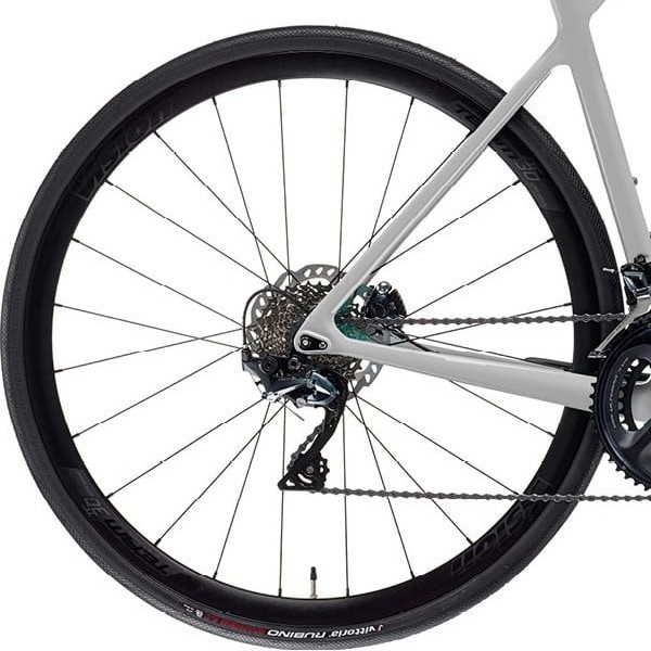 Bagnav på Bianchi Sprint 105 Di2 24sp
