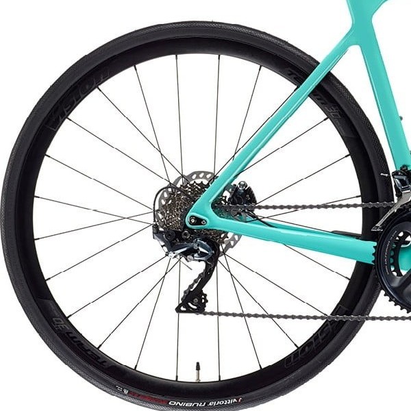 Bagnav på Bianchi Sprint 105 Di2 24sp