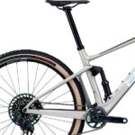 Sadel på BMC Fourstroke 01 TWO