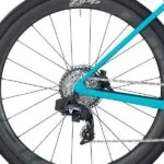 Bagnav med SRAM FORCE AXS XG-1270 10-36T kassette på BMC Kaius 01 TWO