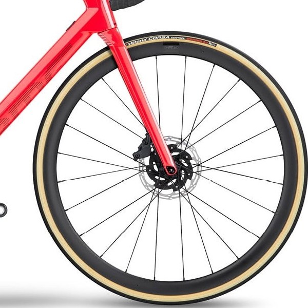 front hub på BMC Roadmachine 01 FOUR