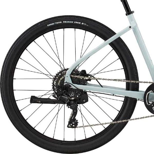 Bagnav på Cannondale Adventure 1