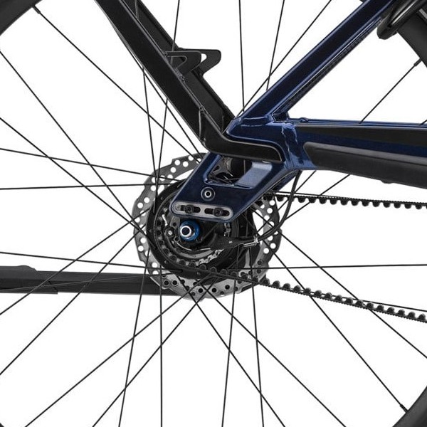 Bagnav på Cannondale Mavaro Neo 4