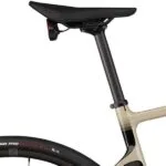 Sadel Fizik Tempo Argo R5 på Cannondale Synapse Carbon 2