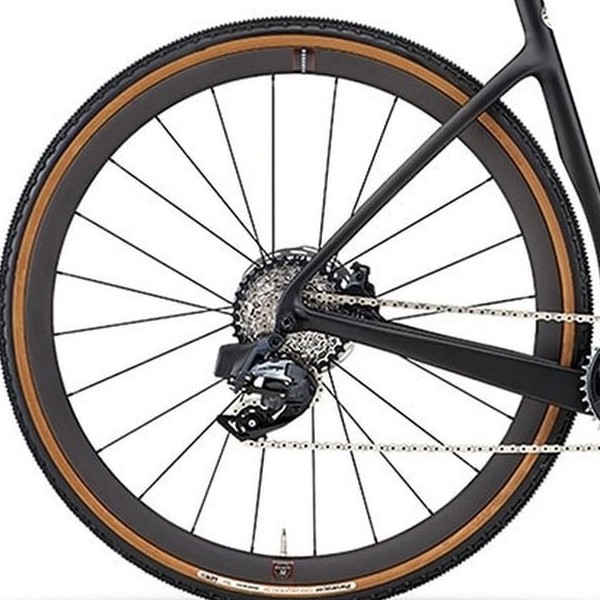 Bagnav på Cervélo Aspero-5 Force XPLR eTap AXS 1
