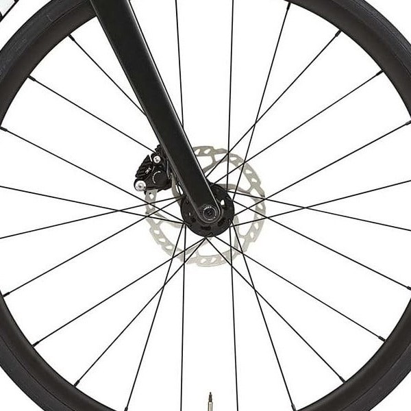 front hub på Cervélo Soloist 105
