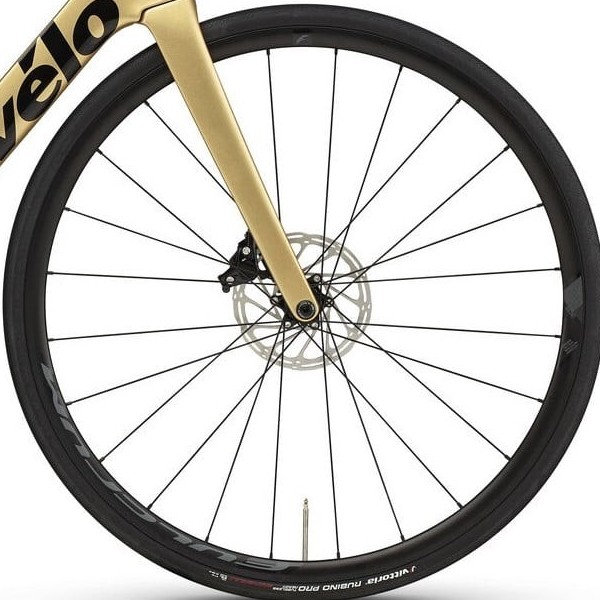 front hub på Cervélo Soloist Rival eTap AXS