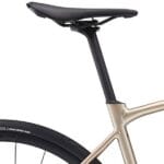 Sadel på Giant Contend AR 2