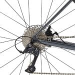 Bagnav med Shimano Sora bagskifter på Giant Contend AR 3