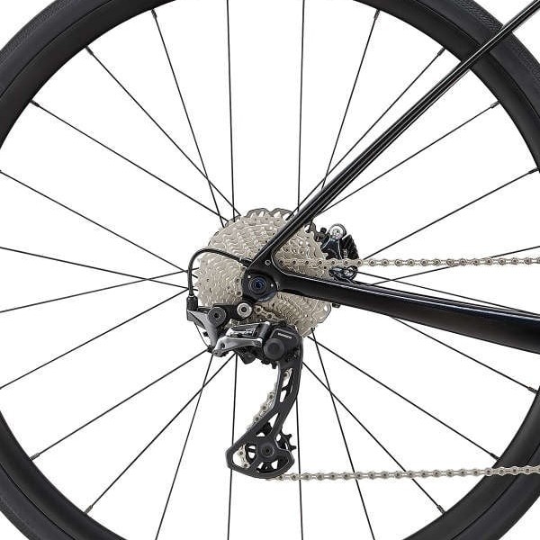 Bagnav på Giant Defy Advanced 1