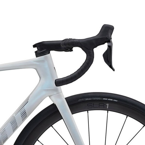 Styr på Giant Defy Advanced Pro 1