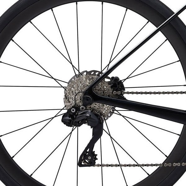 Bagnav på Giant Defy Advanced Pro 1
