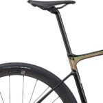 Sadel på Giant Defy Advanced Pro 2 AXS