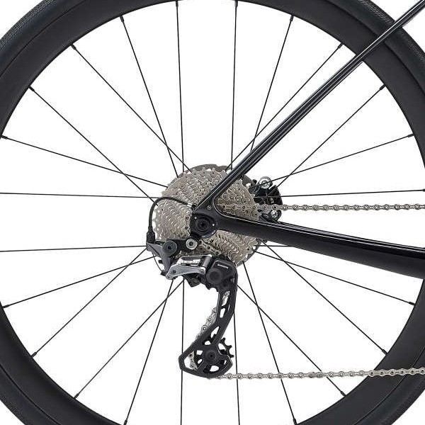 Bagnav på Giant Defy Advanced Pro 2-UT