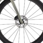 front hub på Giant Defy Advanced SL 1
