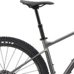 Sadel med GIANT Contact Switch dropper post with remote lever sadelpind på Giant Fathom 29 1