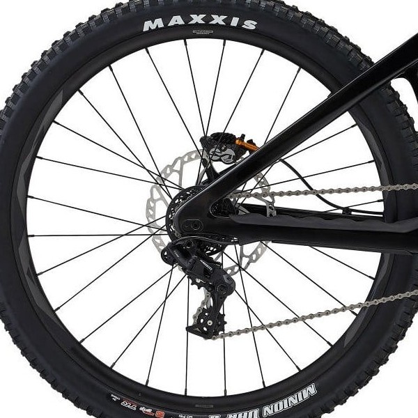 Bagnav på Giant Glory Advanced
