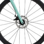 front hub på Giant Liv Avail AR 3
