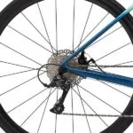 Bagnav med Shimano Sora bagskifter på Giant Liv Avail AR 3