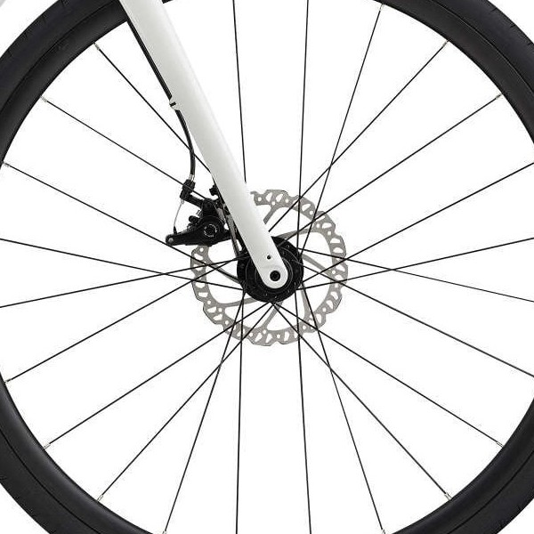 front hub på Giant Liv Avail AR 4
