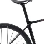 Sadel med Giant Variant sadelpind på Giant Liv Langma Advanced Pro 0