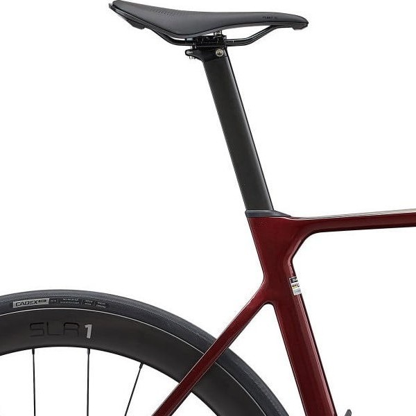 Sadel på Giant Propel Advanced Pro 0