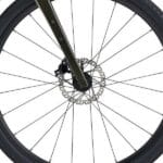 front hub på Giant Revolt Advanced 1