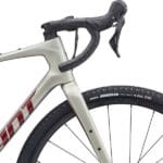 Styr på Giant Revolt Advanced 2