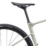 Sadel på Giant Revolt Advanced 2