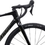 Styr på Giant Revolt Advanced 2