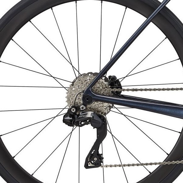 Bagnav på Giant TCR Advanced 1+ Di2