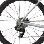 Bagnav med SRAM Rival eTap AXS bagskifter på Giant TCX Advanced Pro 1
