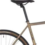 Sadel stålskinner på Principia Gravel 40 Alu GRX RX600
